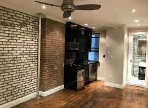 True 3 Bedroom, Renovated, Washer Dryer IN in New York, NY - Building Photo - Building Photo