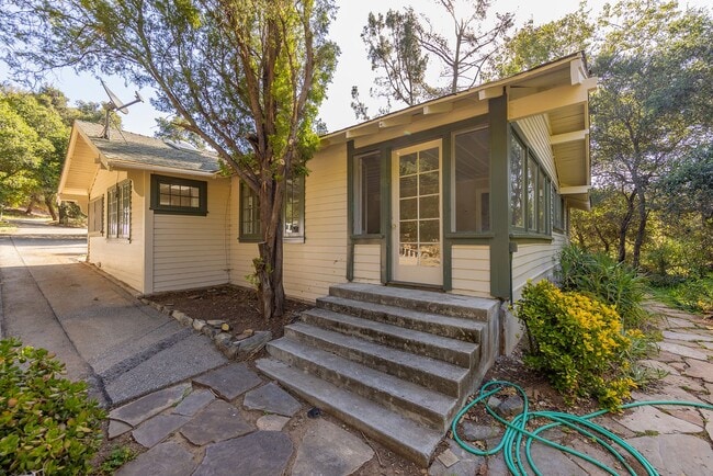 2880 Ladera Rd in Ojai, CA - Building Photo - Building Photo