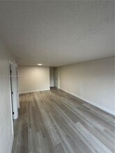 444 SW 4th St in Miami, FL - Building Photo - Building Photo