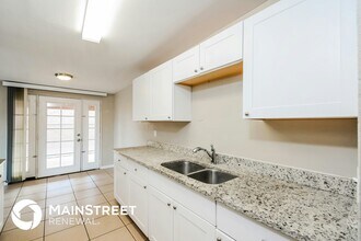 333 Inez Dr, Unit Unit D105 in Tucson, AZ - Building Photo - Building Photo