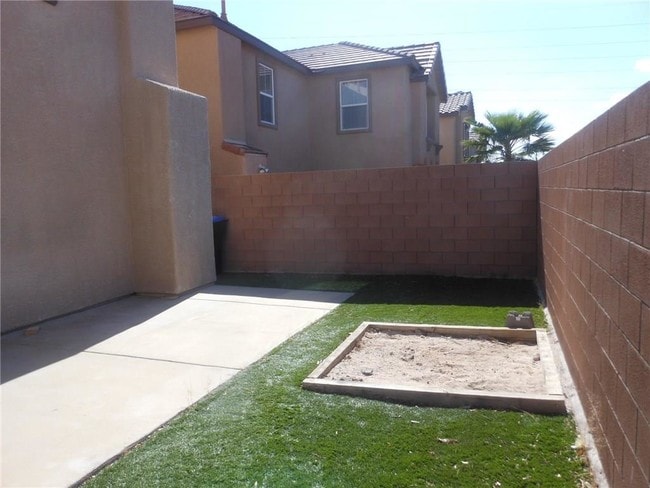 982 Ashford Hollow Ave in Henderson, NV - Building Photo - Building Photo