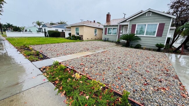 property at 613 E El Morado Ct