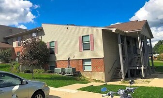 201 W Main St in Lexington, OH - Building Photo