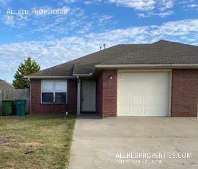 property at 305 E Asher Ct