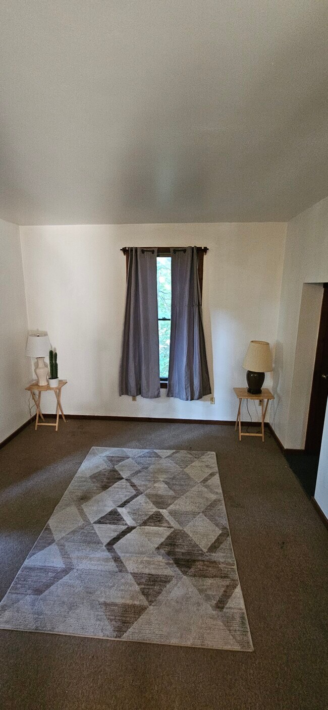 636 Chicora Rd, Unit Appt 2