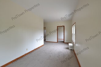 26 N Broadway St, Unit 2S in Joliet, IL - Building Photo - Building Photo