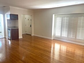 1235 E Armando Dr in Long Beach, CA - Building Photo - Building Photo