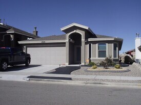 4929 Gold Ranch Ave in El Paso, TX - Building Photo
