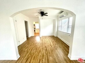 2102 S Harcourt Ave in Los Angeles, CA - Building Photo - Building Photo