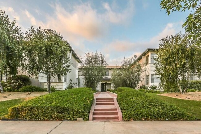 550 Marengo Ave in Pasadena, CA - Building Photo - Building Photo