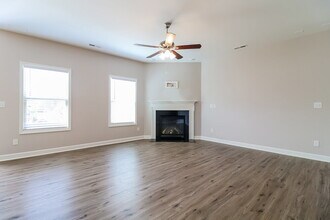 508 McCarthy Dr in Clayton, NC - Building Photo - Building Photo