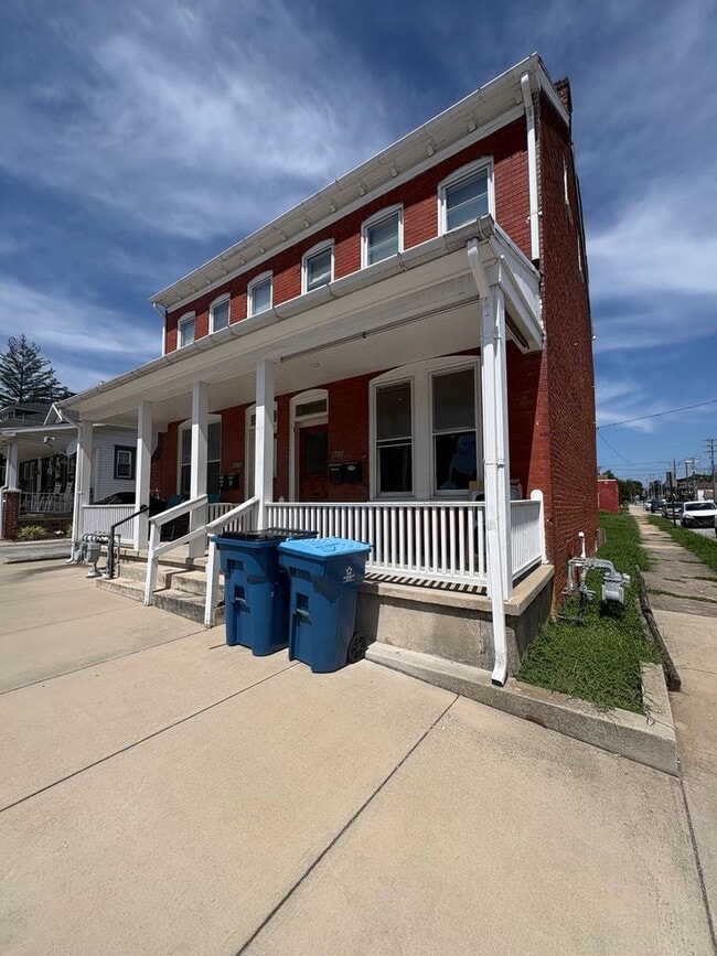 property at 1701 W Philadelphia St