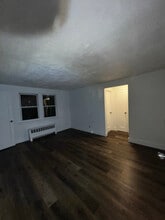 9B Carolyn Terrace in Roselle, NJ - Building Photo - Building Photo