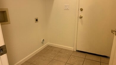 6478 San Stefano St in Citrus Heights, CA - Building Photo - Building Photo