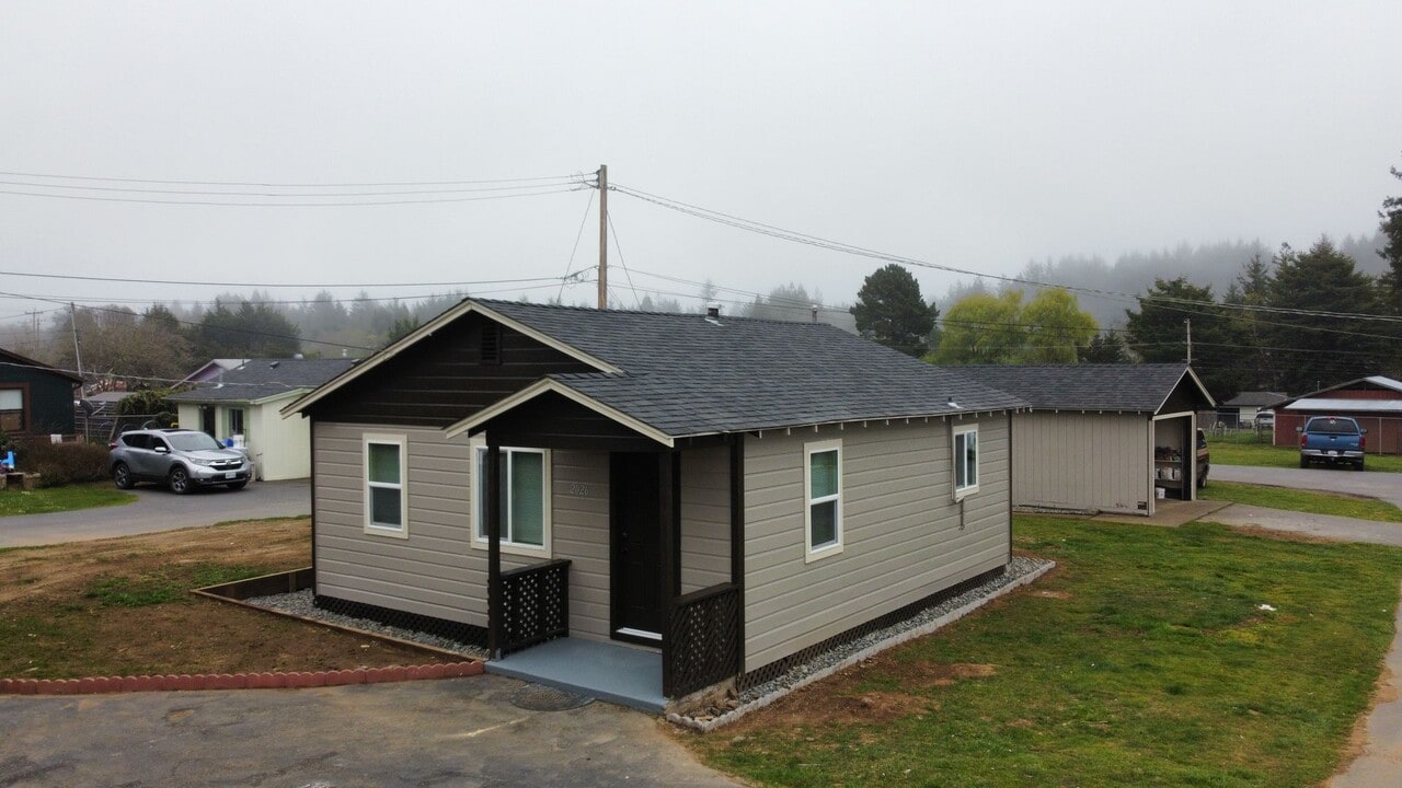 2026 Nelson Rd in Mckinleyville, CA - Building Photo