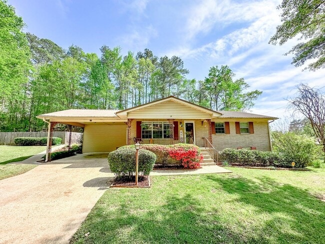 property at 110 Ridgeland Dr