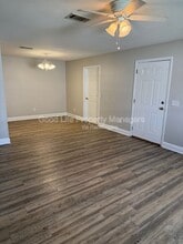 8458 Chisholm Rd in Pensacola, FL - Building Photo - Building Photo