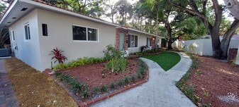 1235 SW 13th Cir, Unit West in Fort Lauderdale, FL - Building Photo