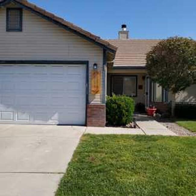 property at 4301 Castle Cary Ln