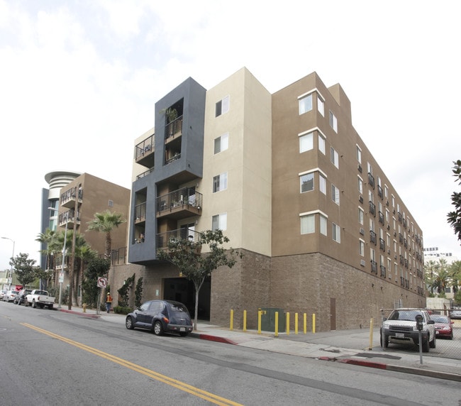 Triangle Square Senior Apartments in Los Angeles, CA - Building Photo - Building Photo