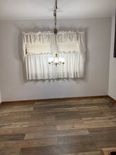 2739 Easter Lake Dr in Des Moines, IA - Building Photo - Building Photo