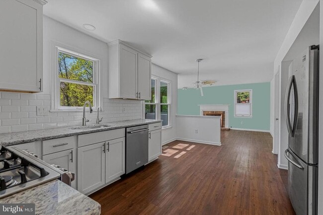 property at 1646 Stowe Rd