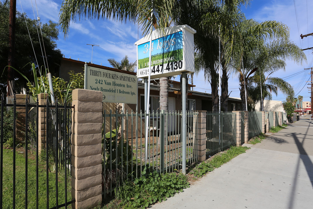 34 Keys in El Cajon, CA - Foto de edificio