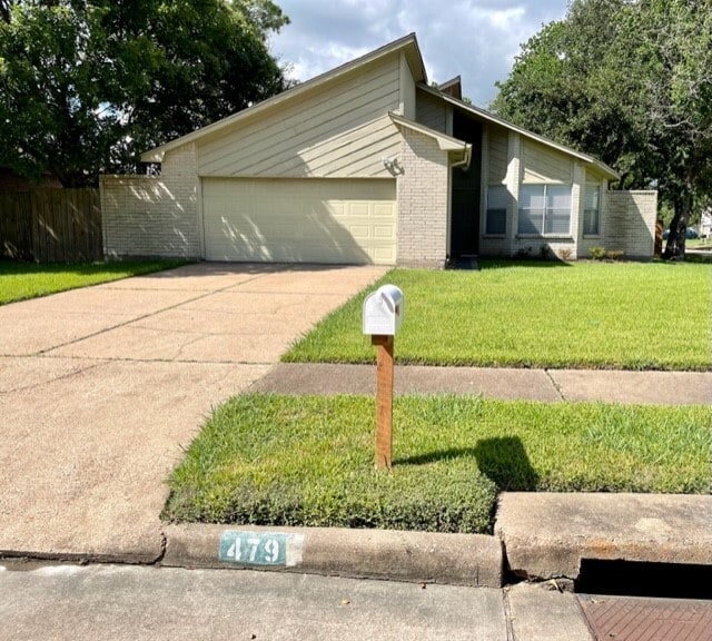 479 Lost Rock Dr in Webster, TX - Building Photo