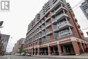 255 Richmond St E in Toronto, ON - Building Photo