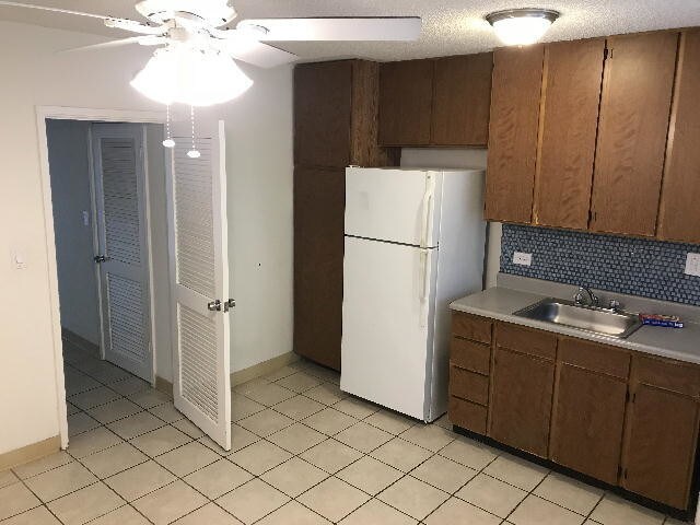 2543 Kuhio Ave-Unit -403 in Honolulu, HI - Building Photo - Building Photo