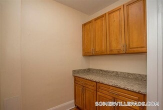 136 Highland Ave in Somerville, MA - Building Photo - Building Photo