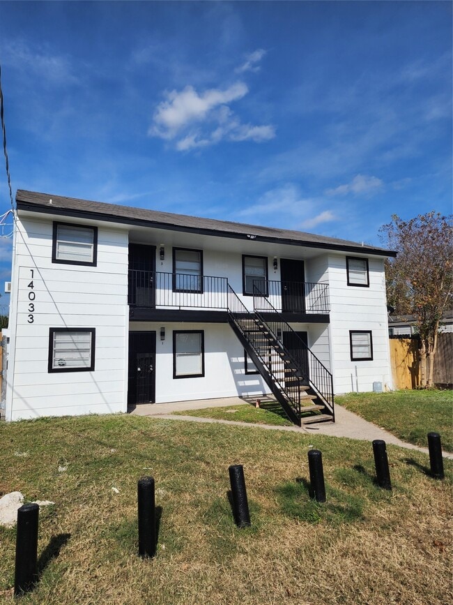 property at 14033 Garber Ln