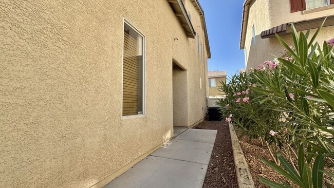 4663 Aventura Canyon Ct in Las Vegas, NV - Building Photo - Building Photo