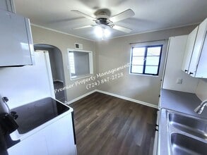 2435 Brodhead Rd in Aliquippa, PA - Building Photo - Building Photo