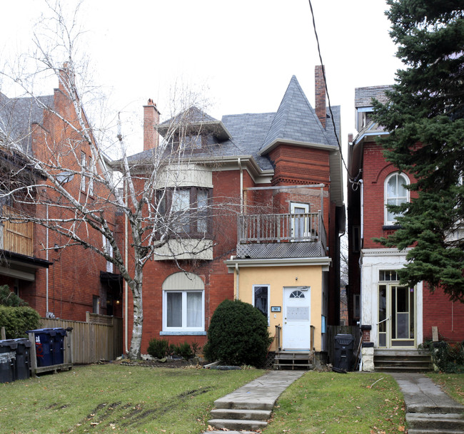 161 Dunn Ave in Toronto, ON - Building Photo - Primary Photo