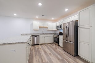 The Willows in Strafford, MO - Building Photo