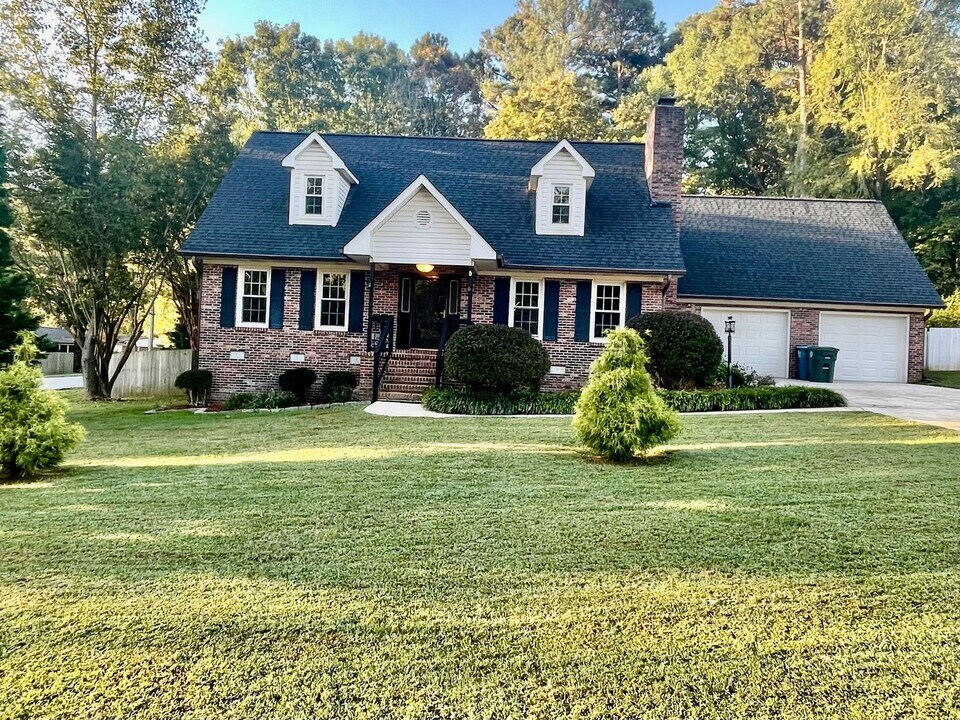109 Fairfax Dr in Salisbury, NC - Building Photo