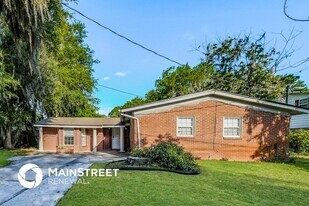 10655 Tulsa Rd in Jacksonville, FL - Building Photo