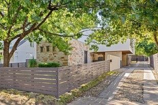 2410 Sharon Ln in Austin, TX - Building Photo