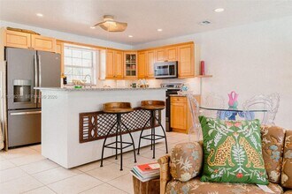 809 SE 14th Dr in Deerfield Beach, FL - Foto de edificio - Building Photo