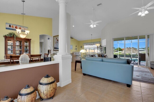 3335 SW 25th Ct