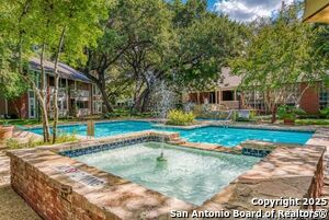 13130 Blanco Rd in San Antonio, TX - Building Photo - Building Photo