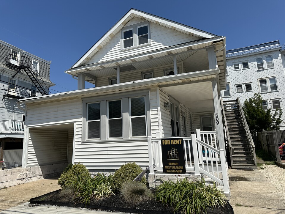 509 E 7th St in Ocean City, NJ - Foto de edificio