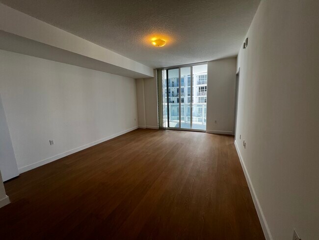 104 NE 22nd St, Unit A1 in Miami, FL - Building Photo - Building Photo
