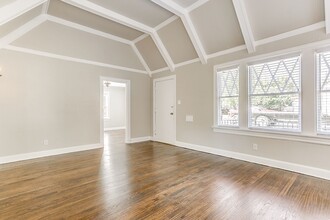 3257 Greene Ave in Fort Worth, TX - Foto de edificio - Building Photo
