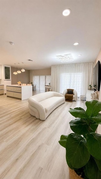 property at 220 SE 32nd Terrace