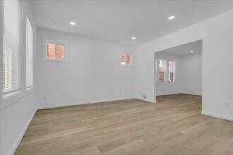 2525 Leslie St in Detroit, MI - Building Photo - Building Photo