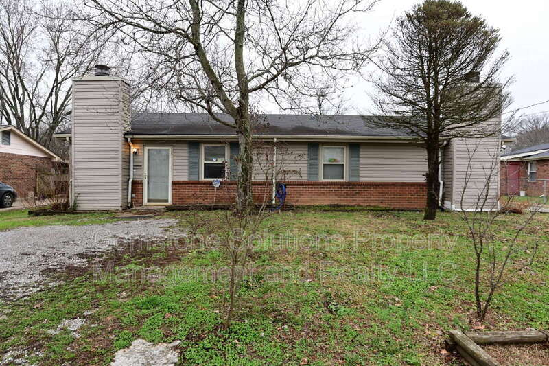 4355 Central Valley Dr in Nashville, TN - Building Photo