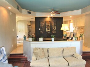 1702 Newning Ave in Austin, TX - Building Photo - Building Photo