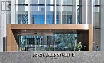 50 Charles St E in Toronto, ON - Building Photo